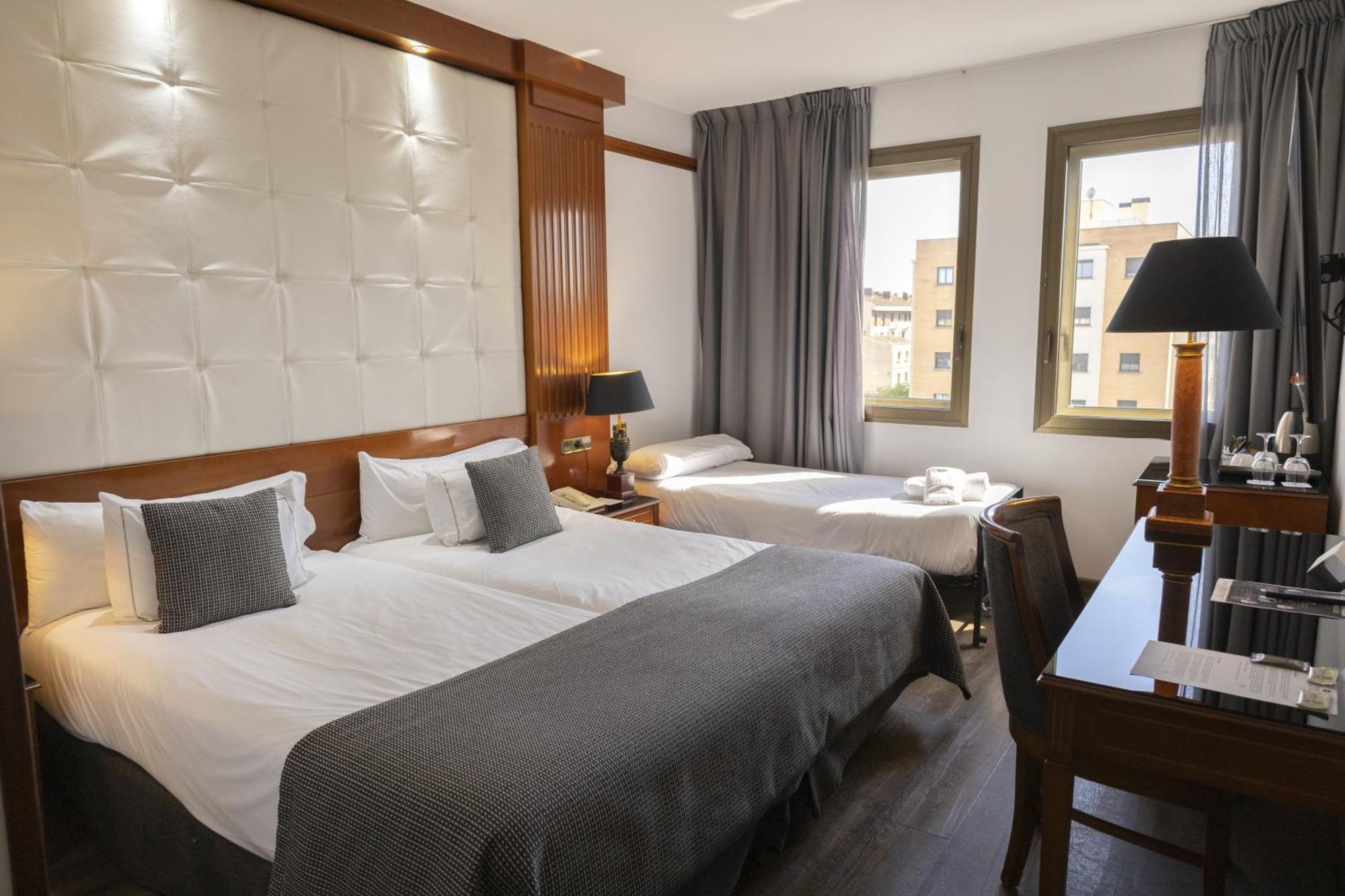 Best Western Premier Cmc Жирона Экстерьер фото